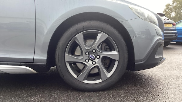 Used Volvo V40 Cross Country 2014 for sale - 76259499: Photo 9
