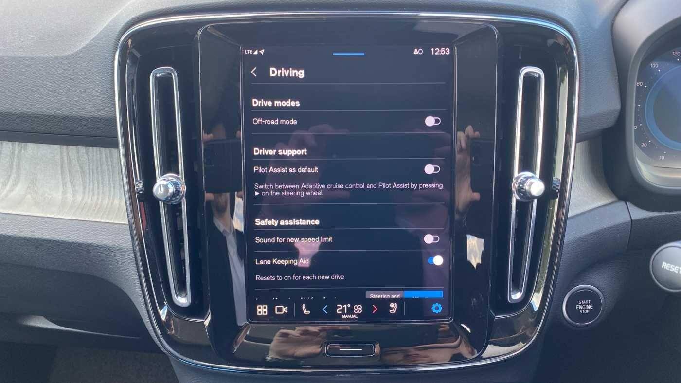 Used Volvo XC40 2025 for sale - 77229863: Photo 31