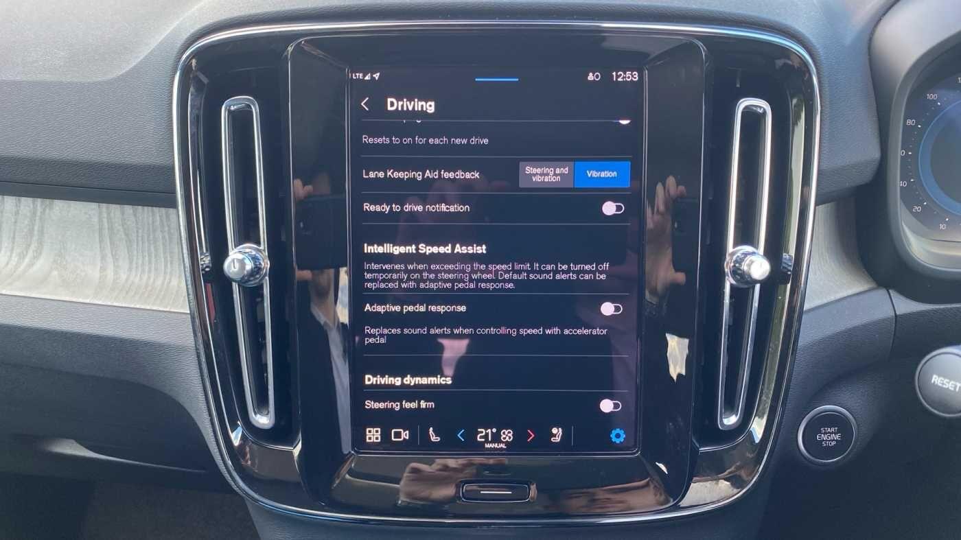 Used Volvo XC40 2025 for sale - 77229863: Photo 32