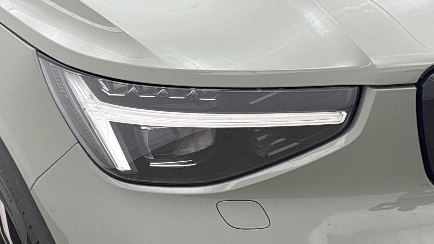 Used Volvo XC40 2024 for sale - 76671674: Photo 38