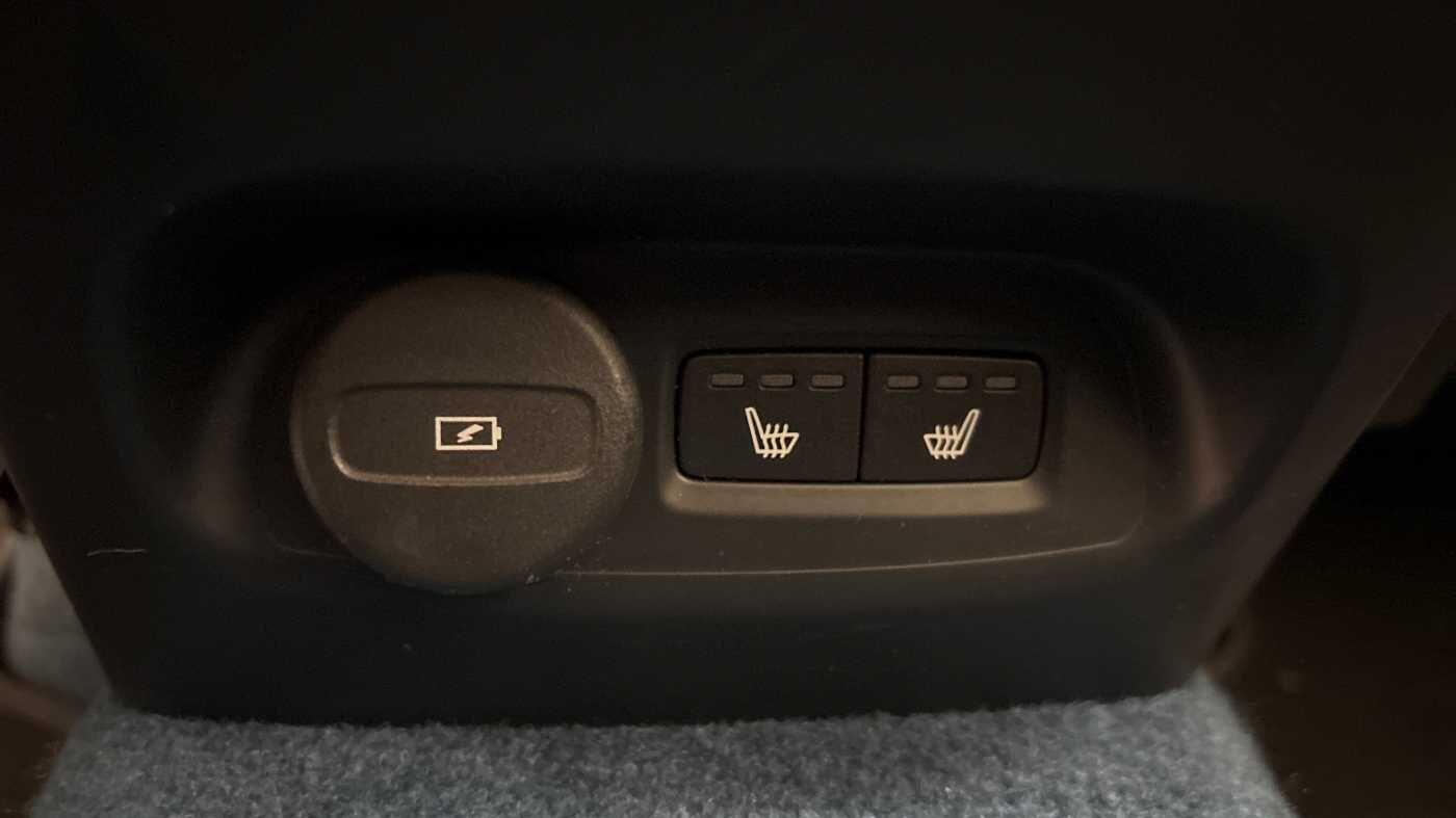 Used Volvo XC40 2022 for sale - 76689599: Photo 14