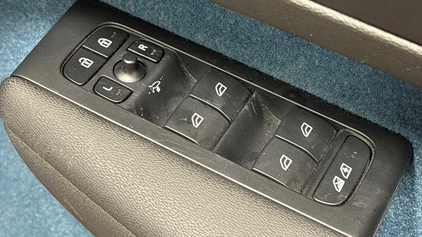 Used Volvo XC40 2022 for sale - 76689599: Photo 16