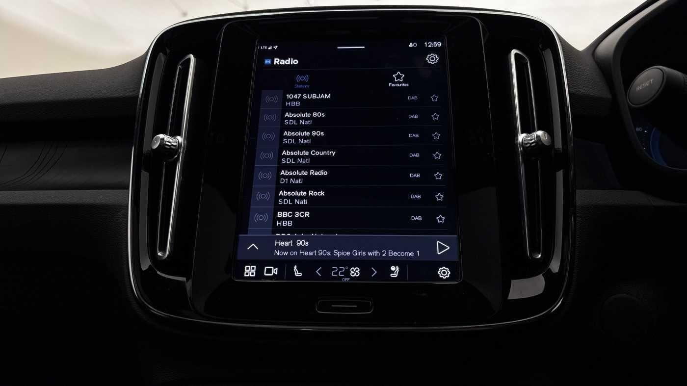 Used Volvo XC40 2022 for sale - 76689599: Photo 29