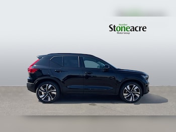 Used Volvo XC40 2026 for sale - 79401395: Photo