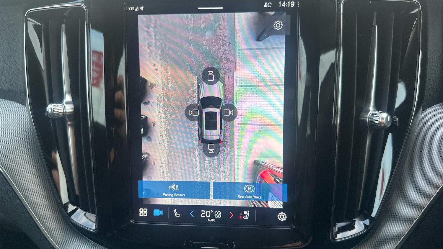 Used Volvo XC60 2023 for sale - 77091023: Photo 23