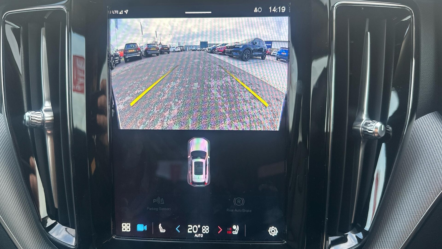 Used Volvo XC60 2023 for sale - 77091023: Photo 24