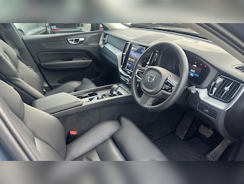 Used Volvo XC60 2023 for sale - 77091023: Photo