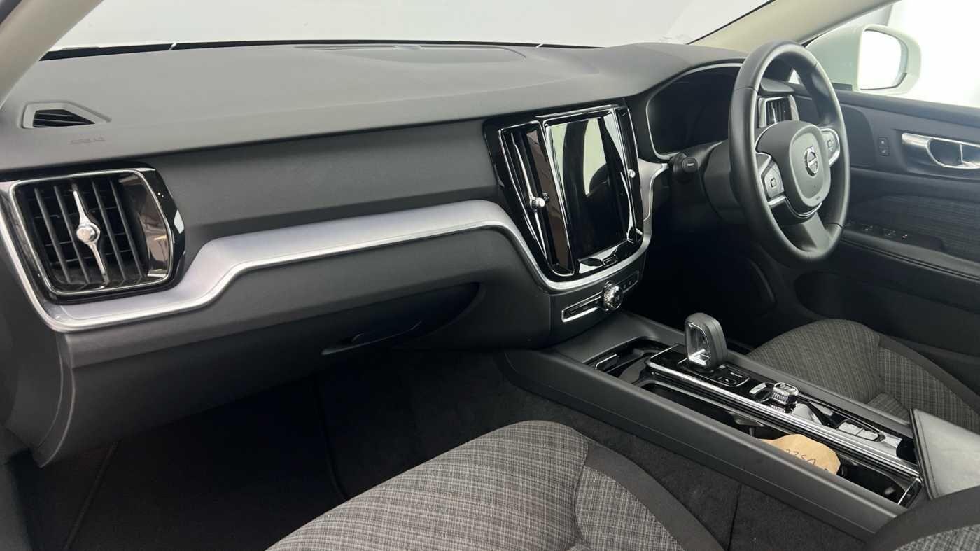 Used Volvo V60 2022 for sale - 76024771: Photo 6