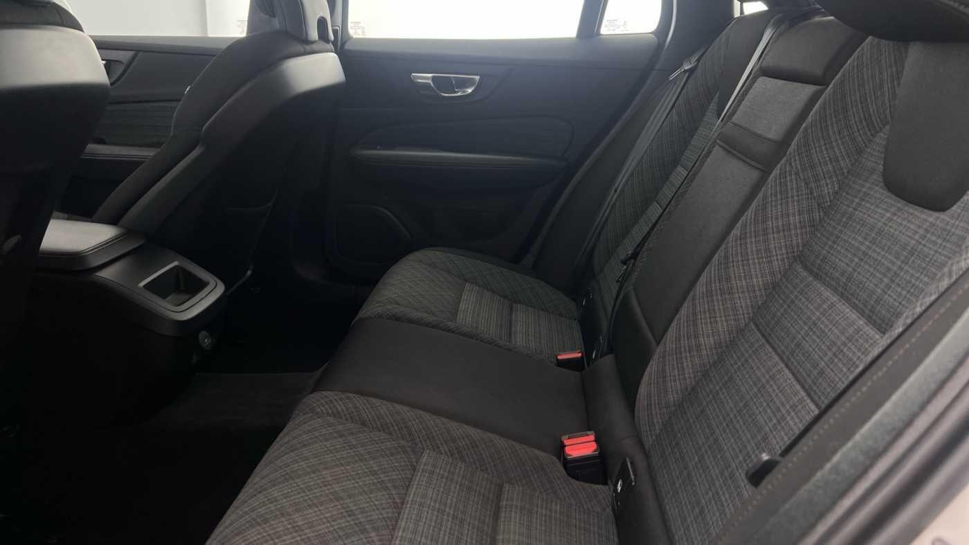 Used Volvo V60 2022 for sale - 76024771: Photo 7
