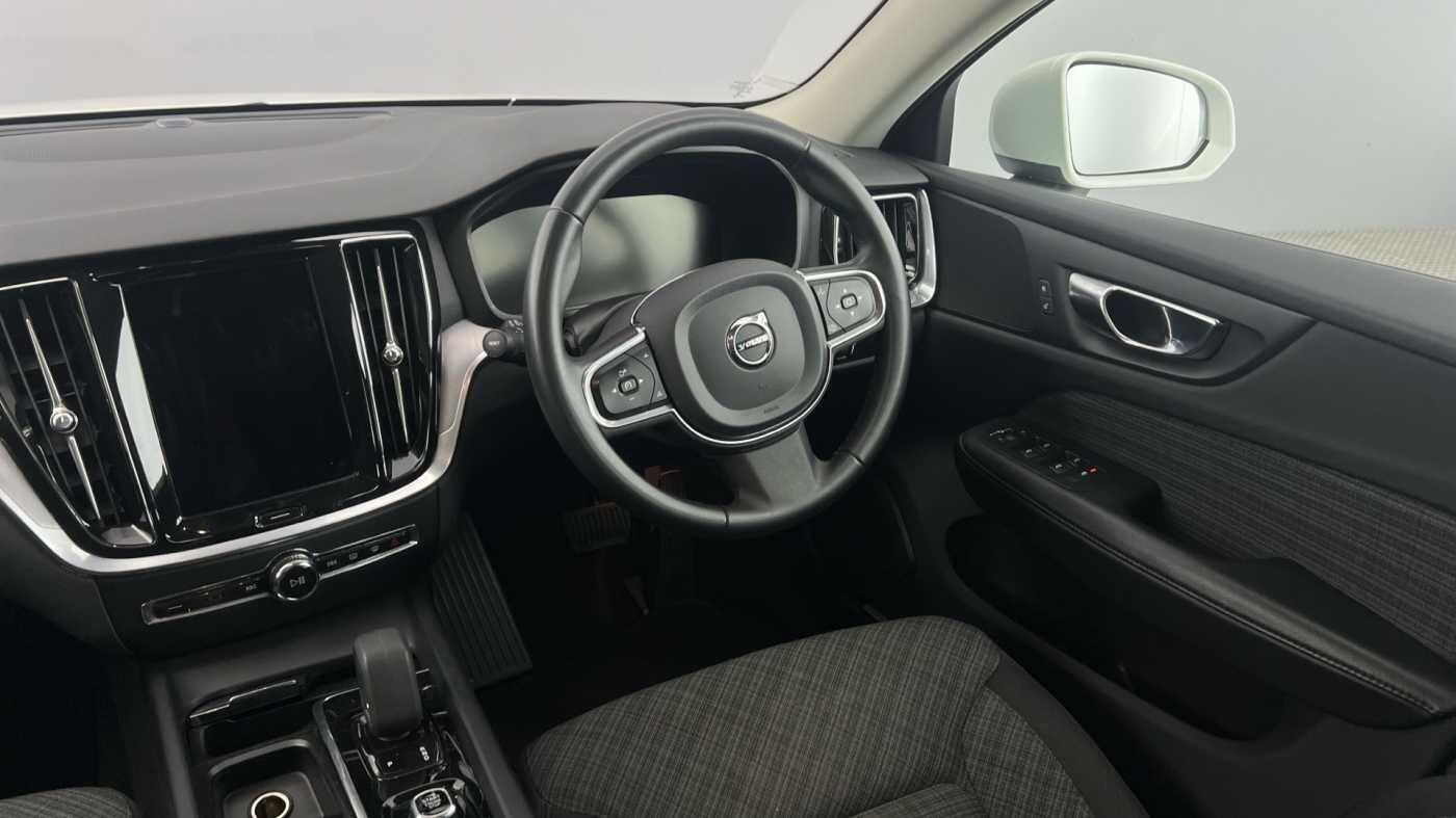 Used Volvo V60 2022 for sale - 76024771: Photo 8