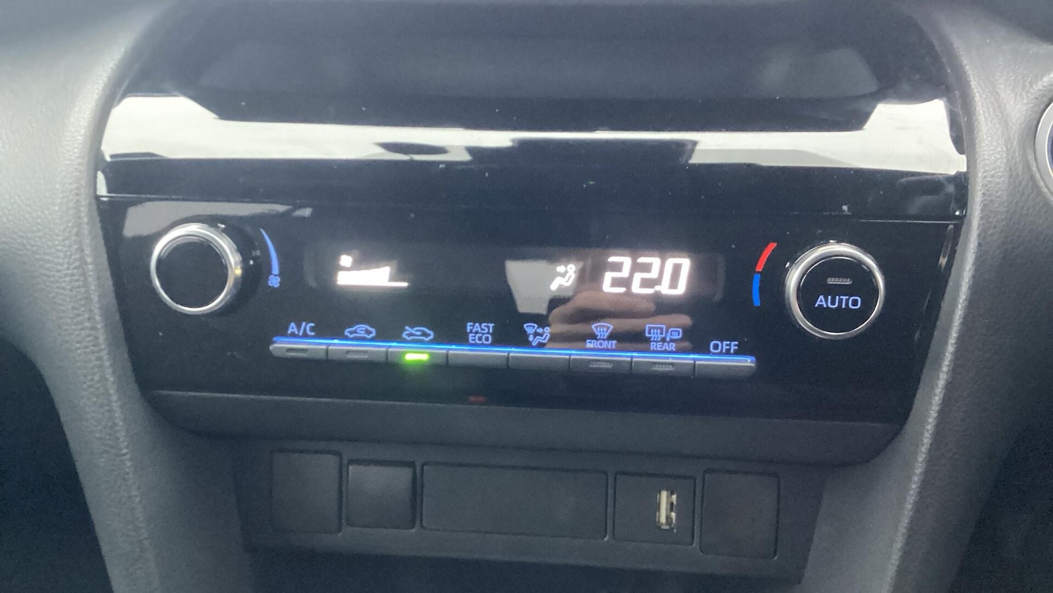 Used Toyota Yaris Cross for sale - 77229837: Photo 15