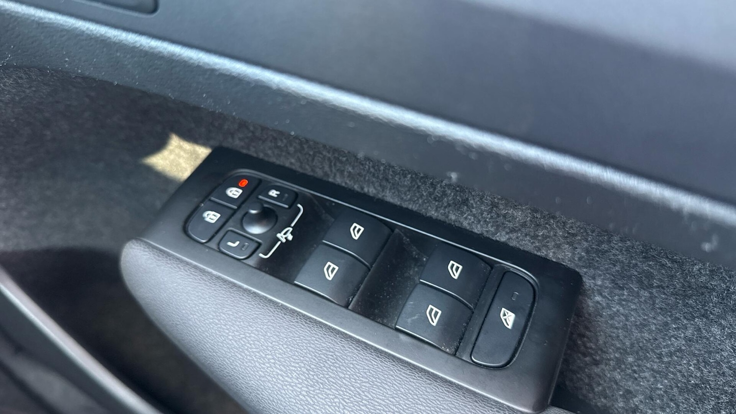 Used Volvo XC40 2021 for sale - 76849837: Photo 16