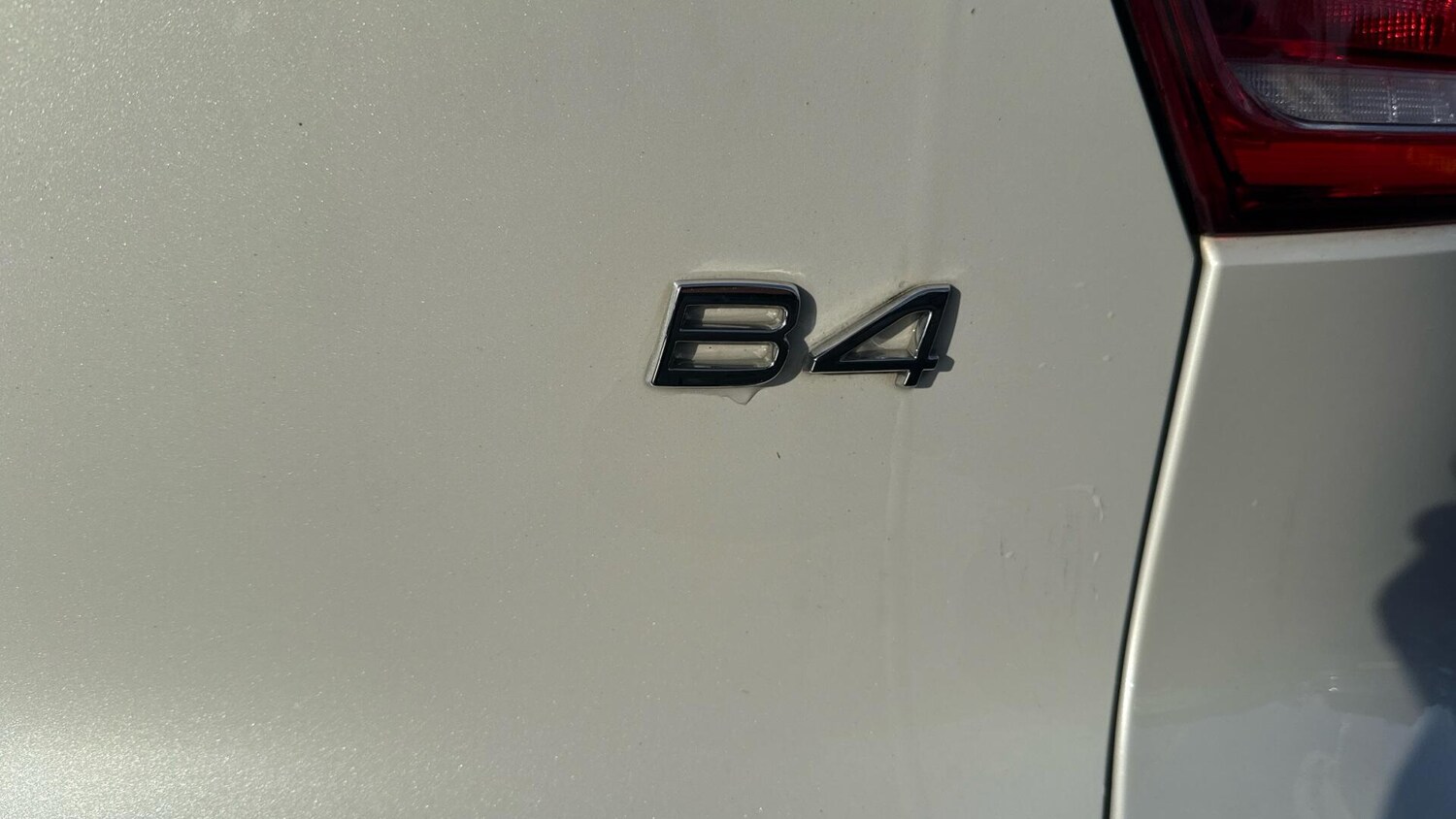 Used Volvo XC40 2021 for sale - 76849837: Photo 32