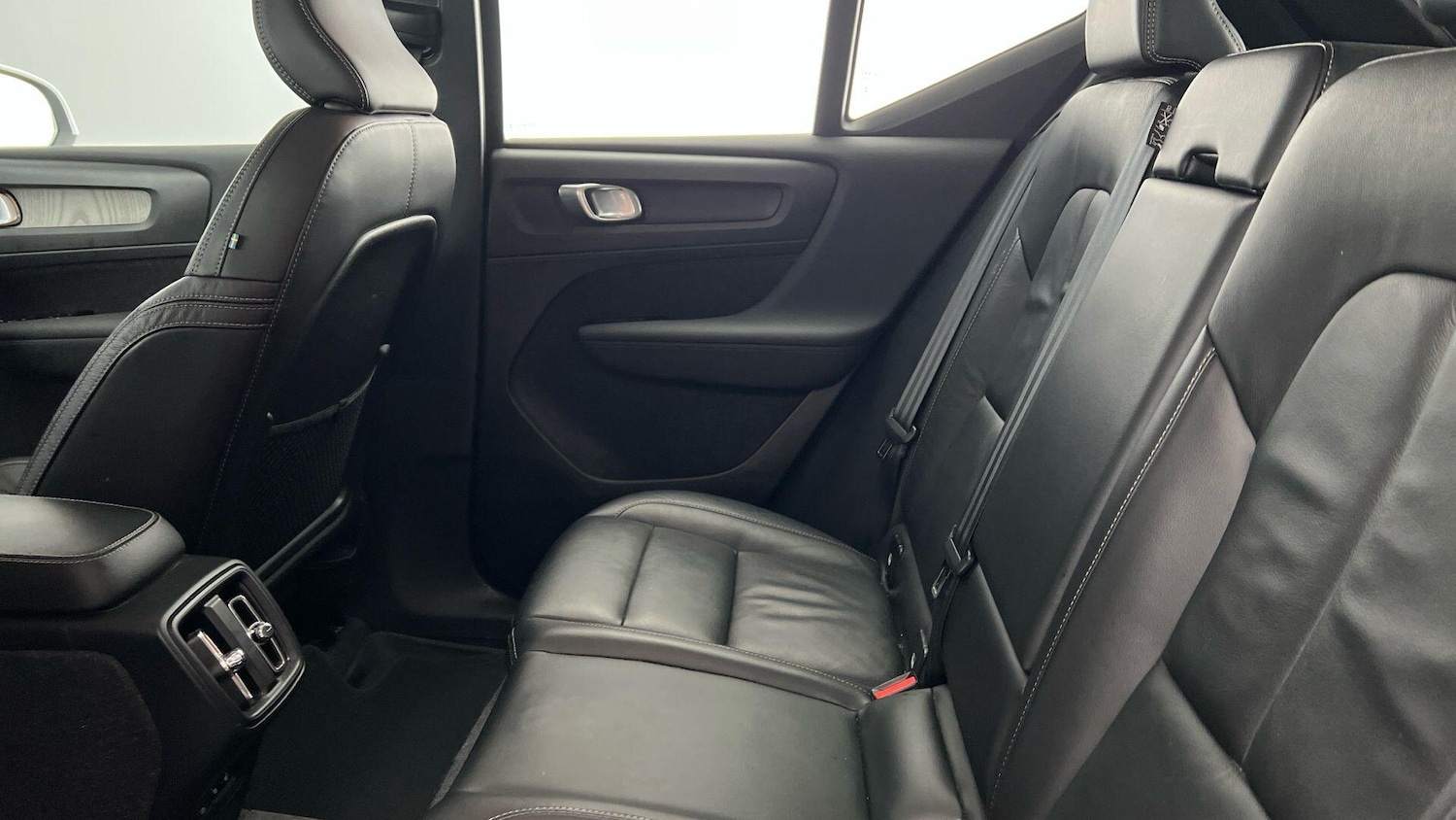 Used Volvo XC40 2021 for sale - 76849837: Photo 7