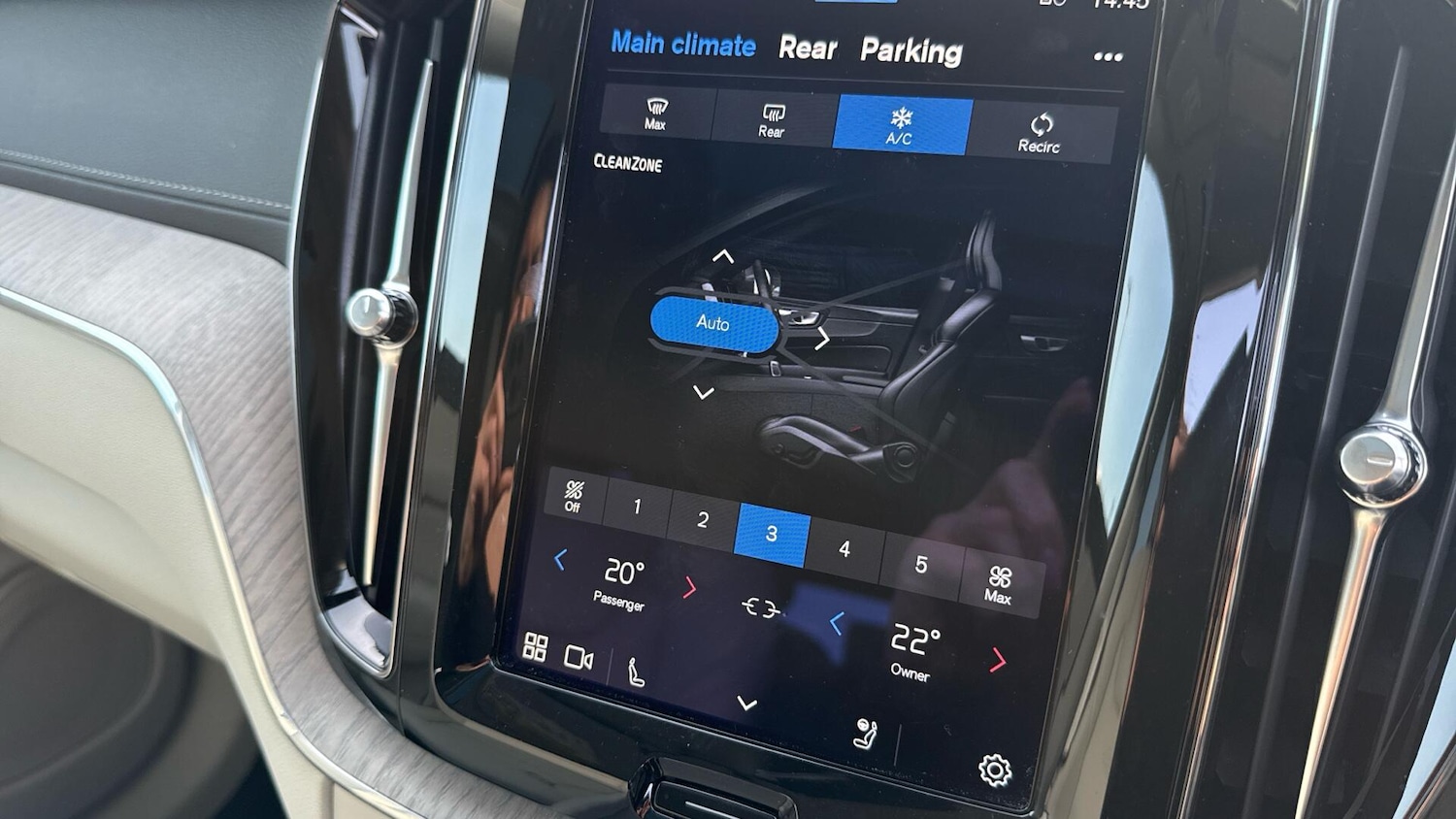 Used Volvo XC60 2023 for sale - 78007794: Photo 29