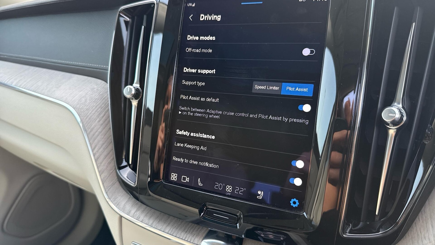 Used Volvo XC60 2023 for sale - 78007794: Photo 32