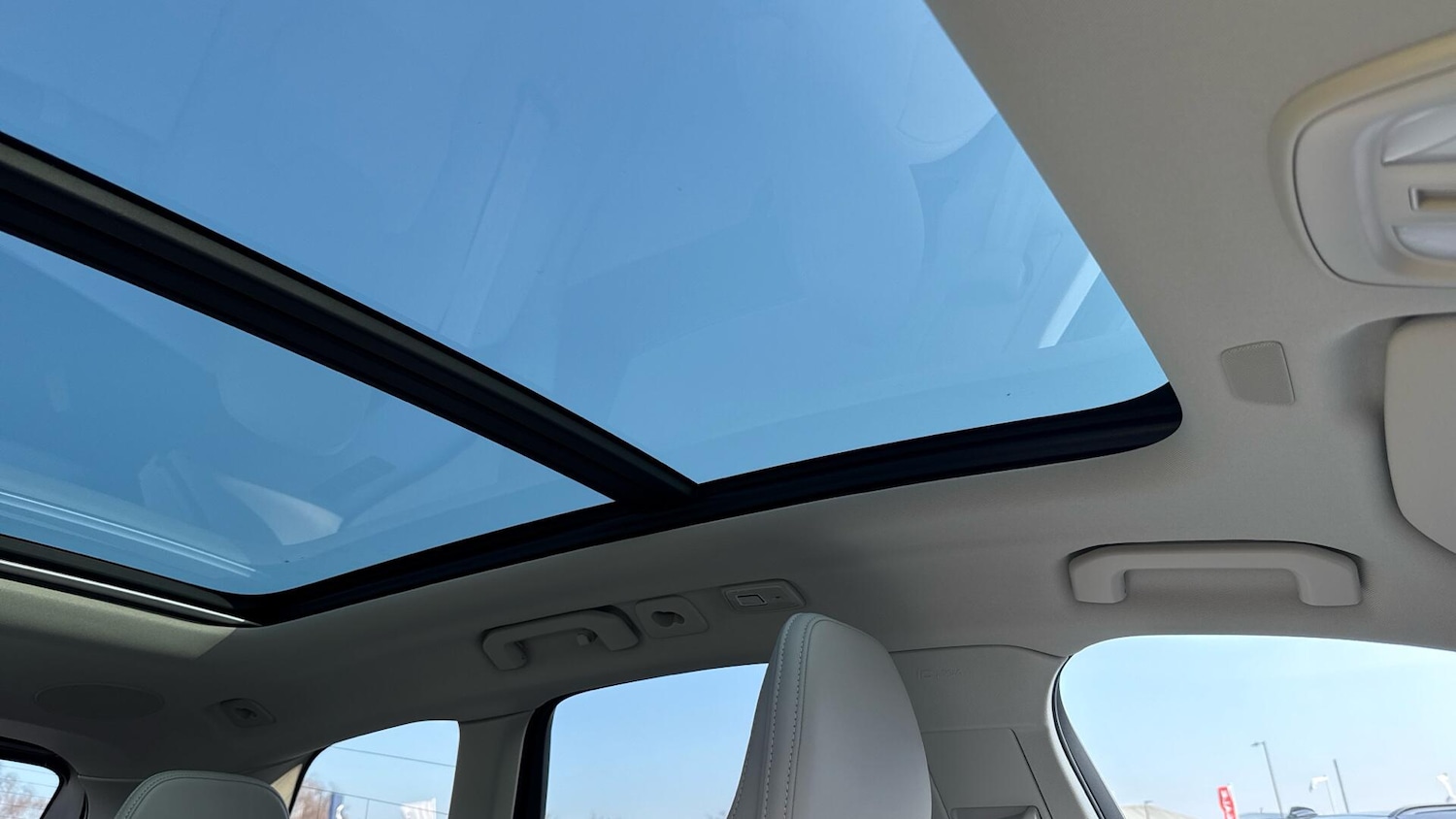 Used Volvo XC60 2023 for sale - 78007794: Photo 40