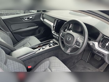 Used Volvo V60 2022 for sale - 78797237: Photo