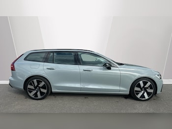 Used Volvo V60 2025 for sale - 78600724: Photo