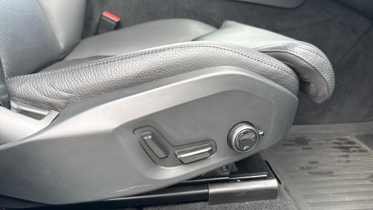 Used Volvo XC60 2023 for sale - 78100755: Photo 17