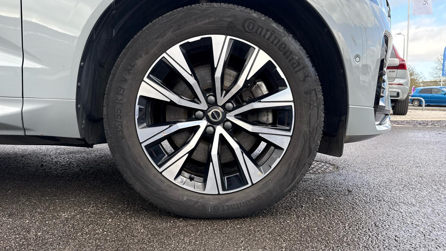 Used Volvo XC60 2023 for sale - 78100755: Photo 9