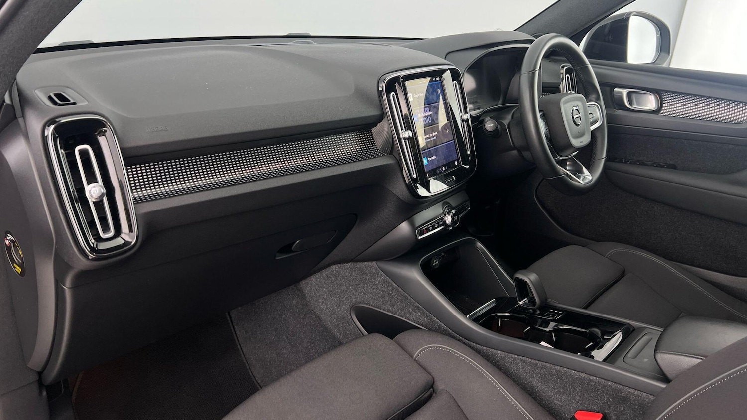 Used Volvo XC40 2021 for sale - 76850369: Photo 6