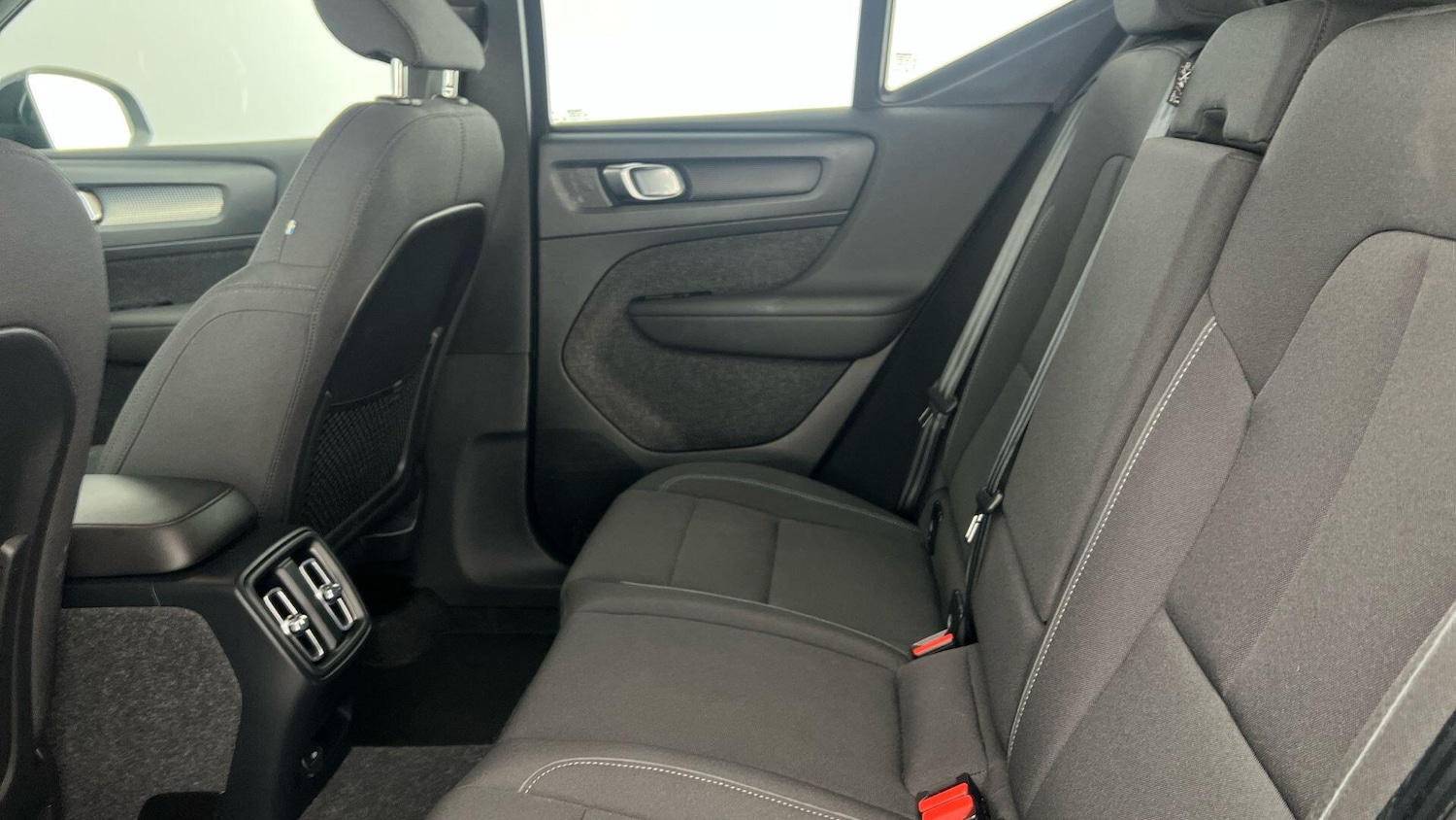 Used Volvo XC40 2021 for sale - 76850369: Photo 7