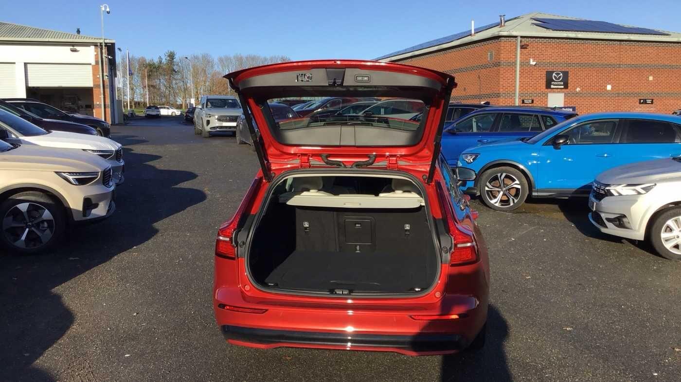 Used Volvo V60 2025 for sale - 78007777: Photo 15
