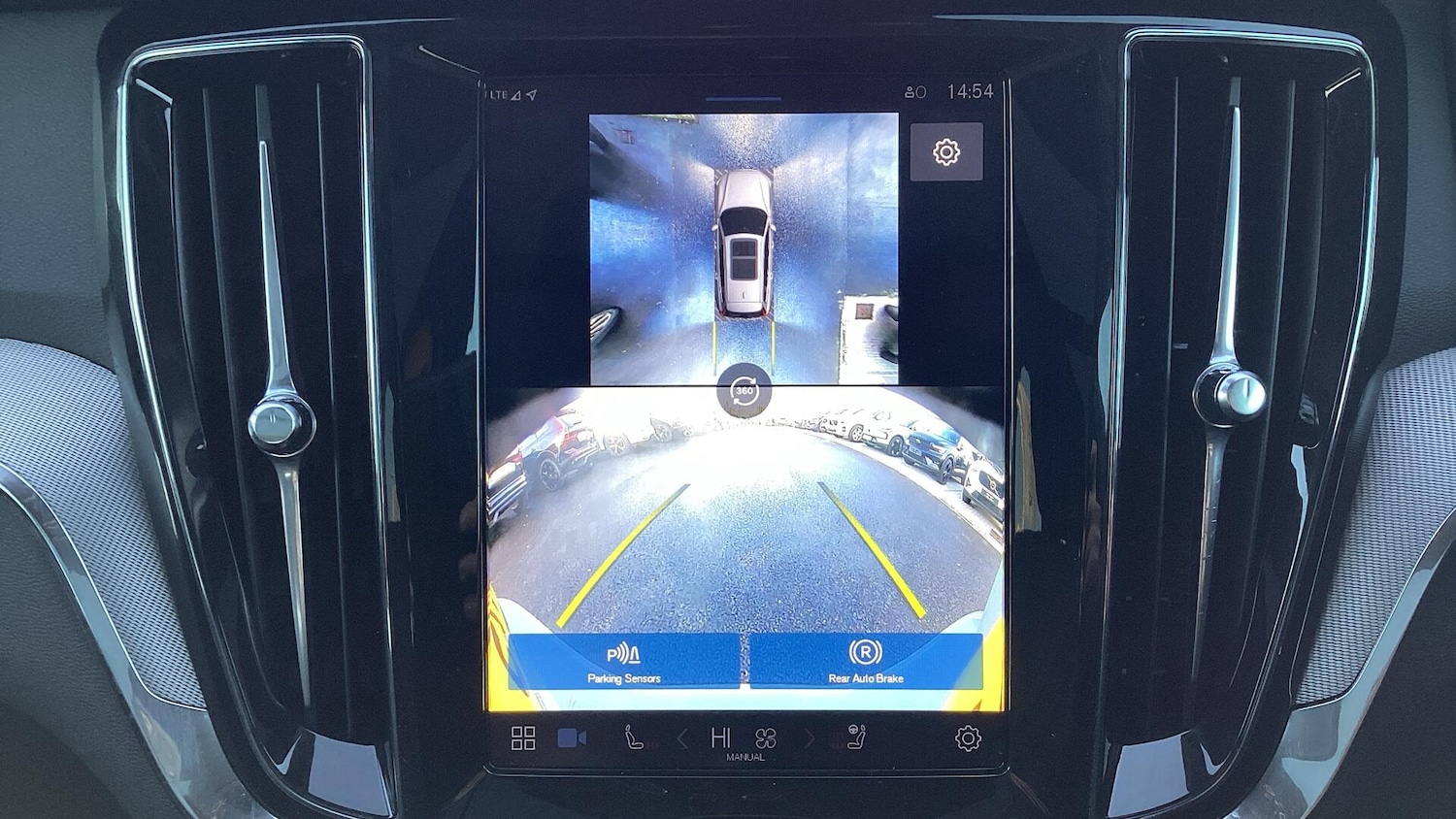 Used Volvo V60 2025 for sale - 77109223: Photo 17