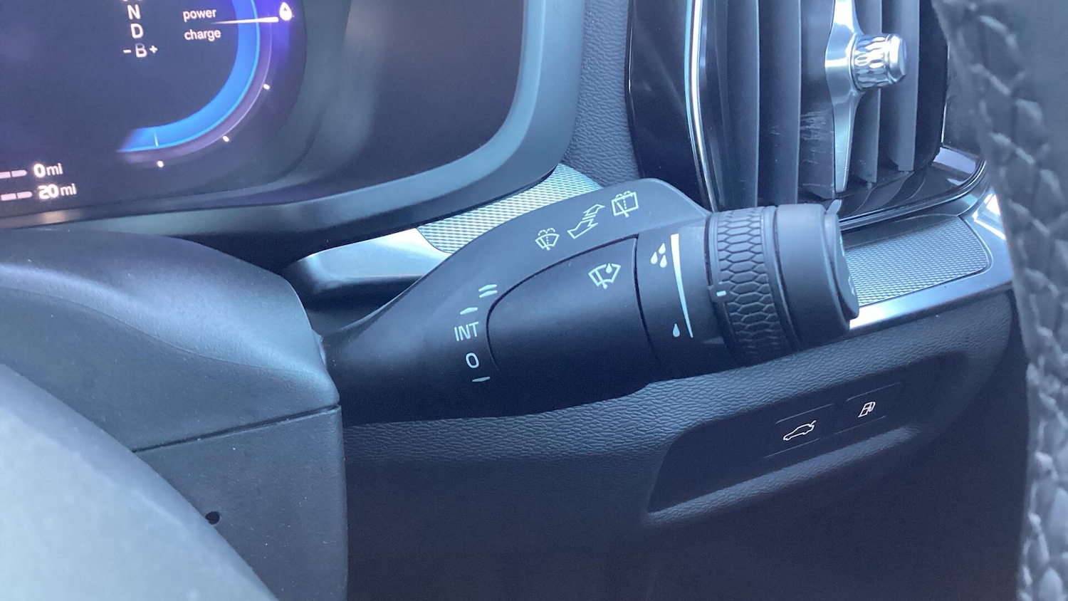 Used Volvo V60 2025 for sale - 77109223: Photo 21