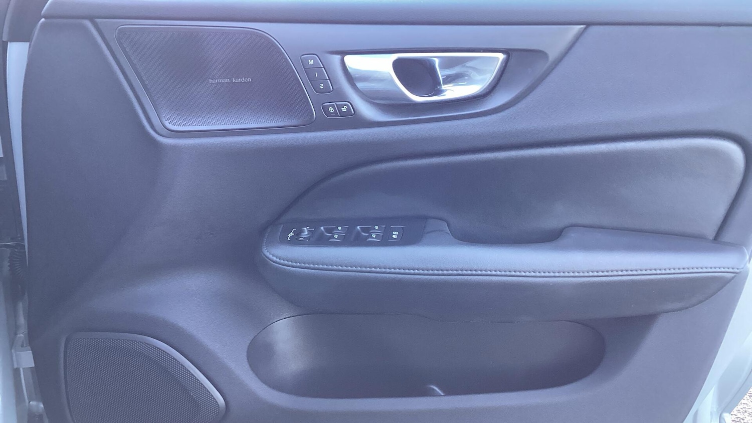 Used Volvo V60 2025 for sale - 77109223: Photo 26