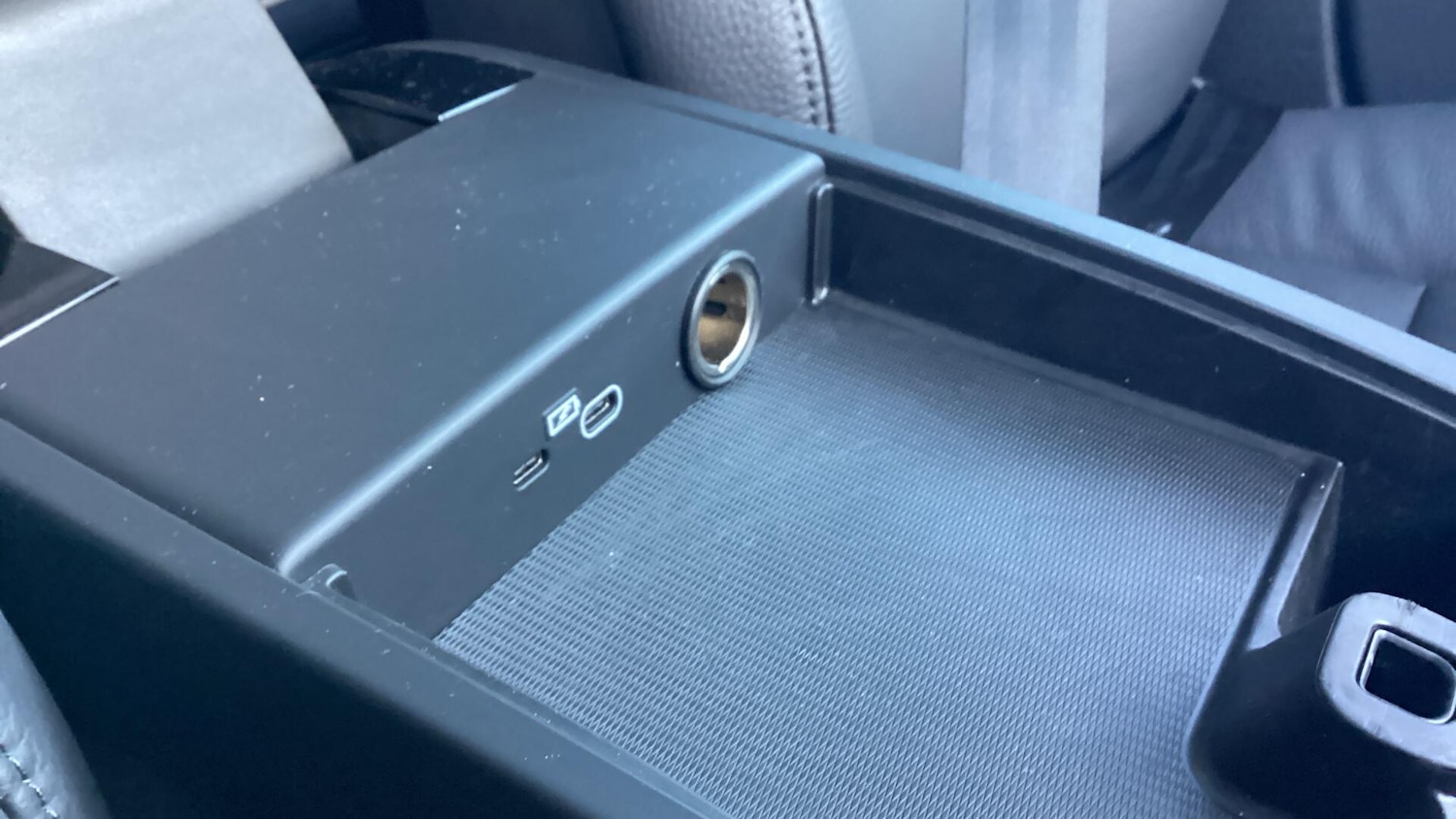 Used Volvo V60 2025 for sale - 77109223: Photo 40