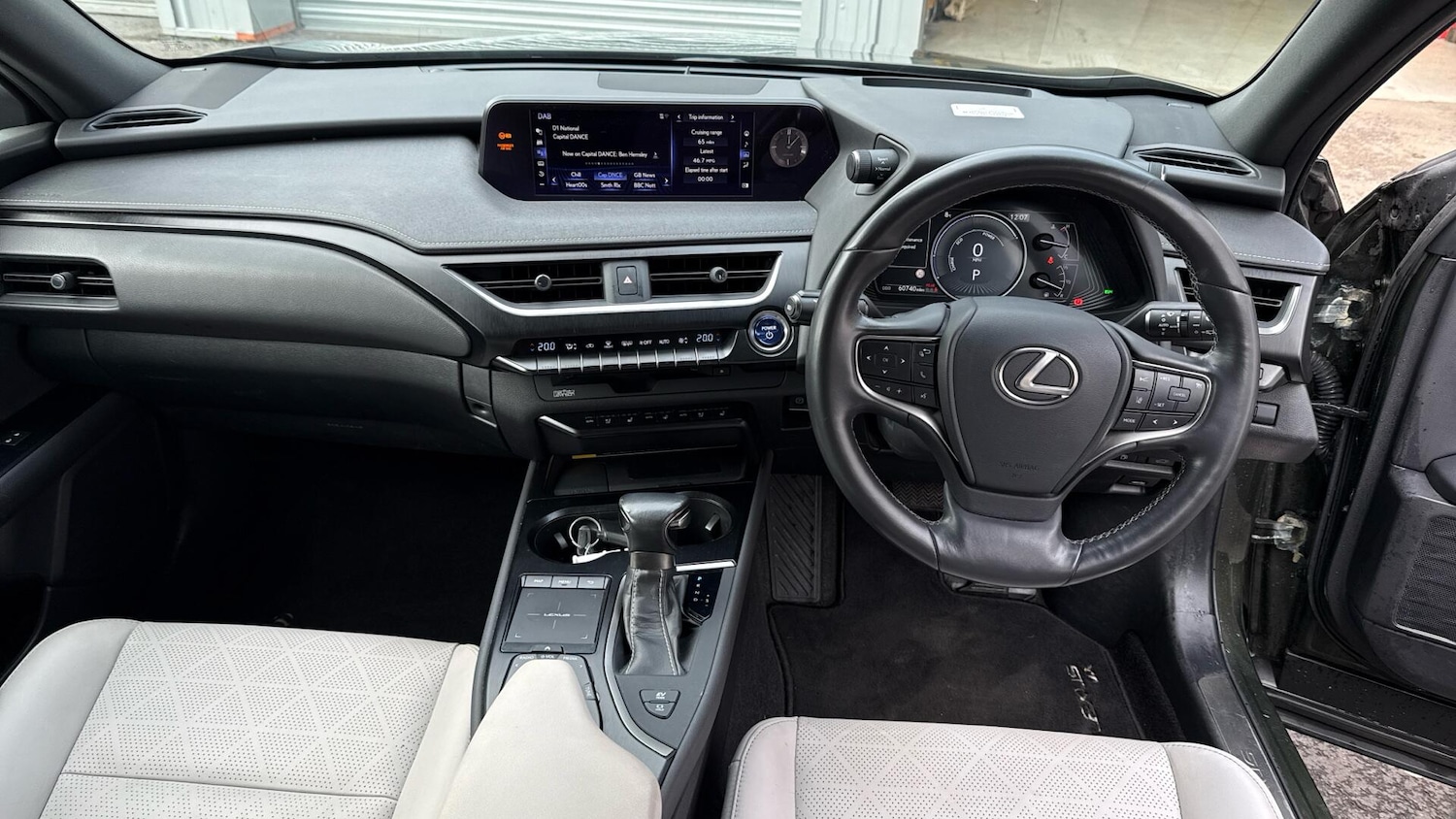 Used Lexus UX 2019 for sale - 77549976: Photo 31