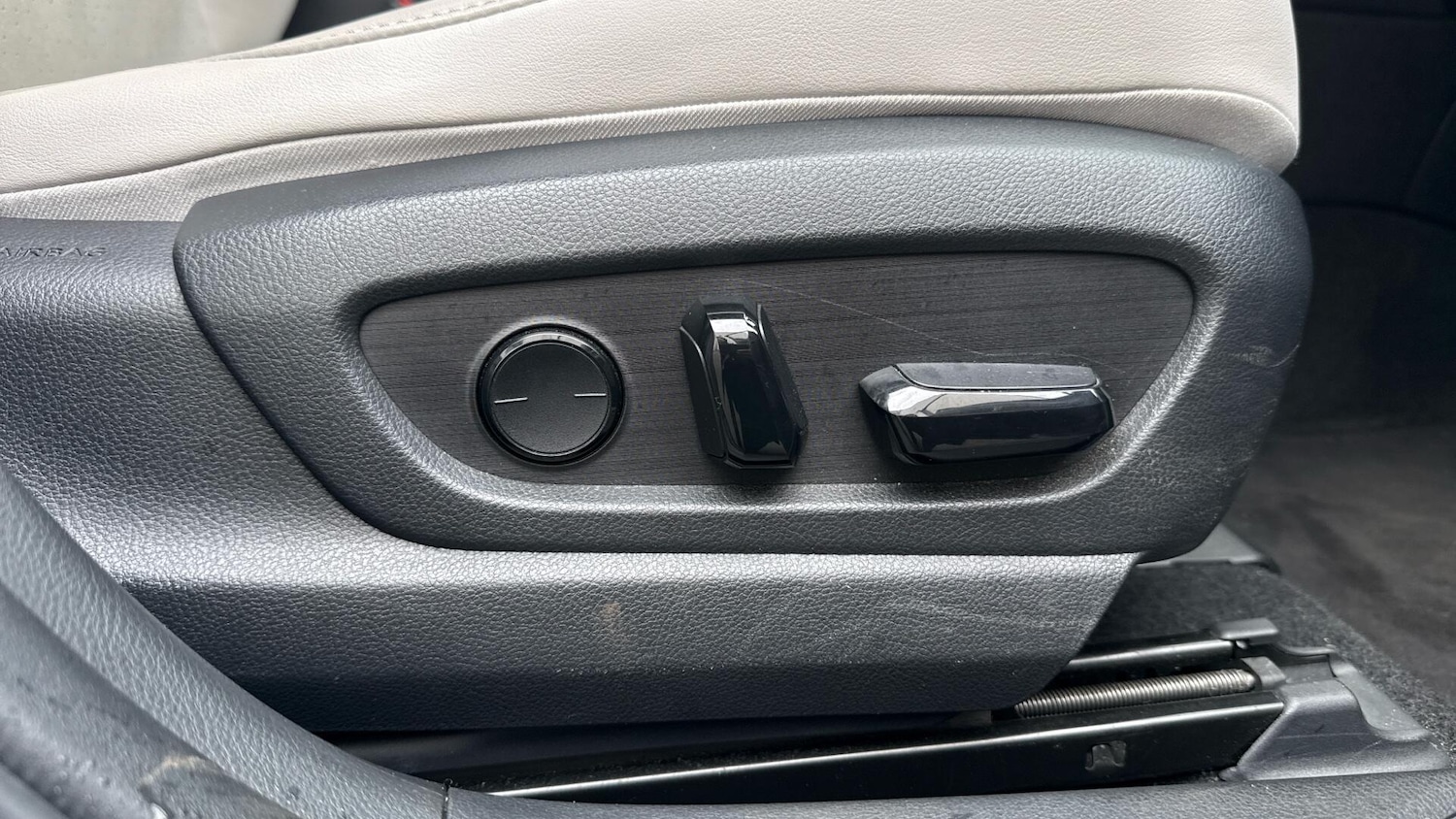 Used Lexus UX 2019 for sale - 77549976: Photo 44