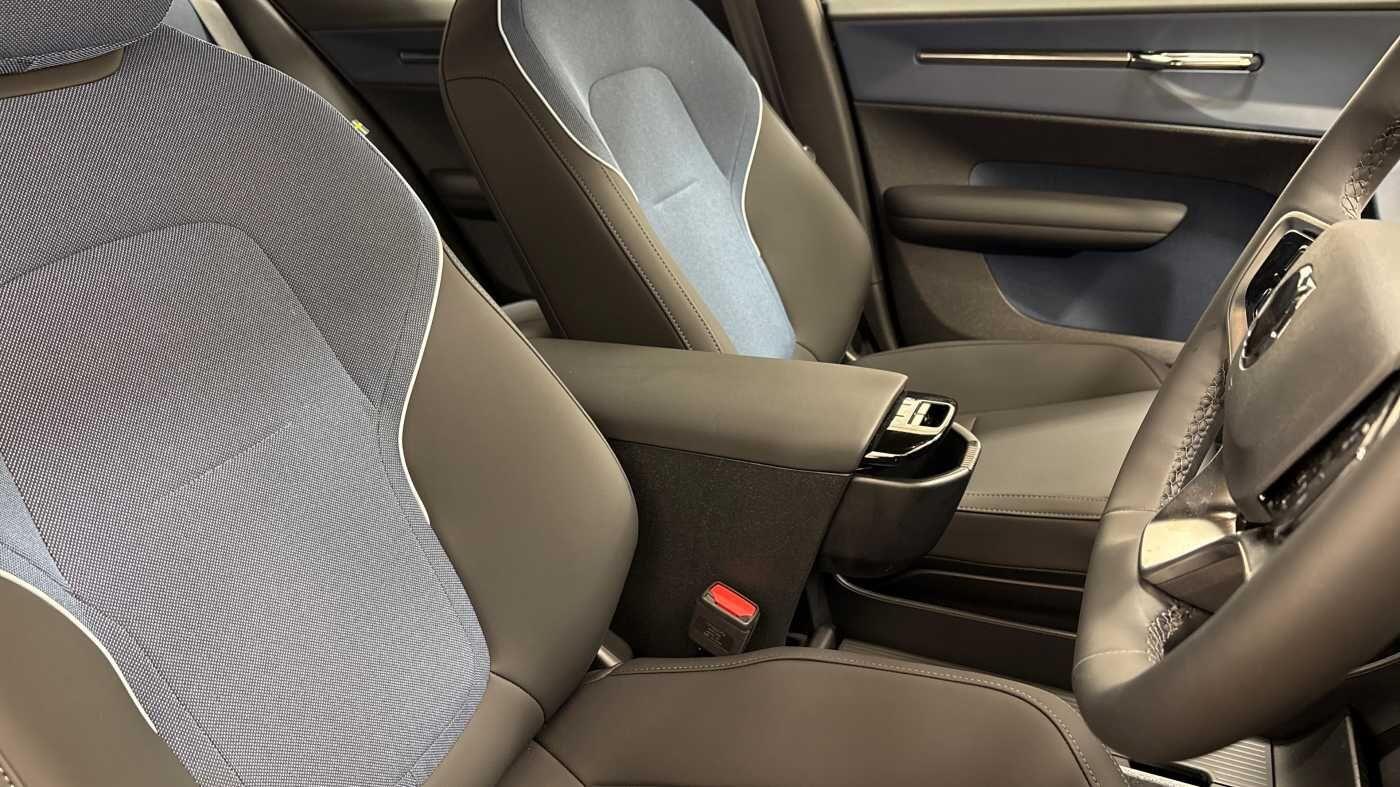 Used Volvo EX30 2025 for sale - 76690024: Photo 11