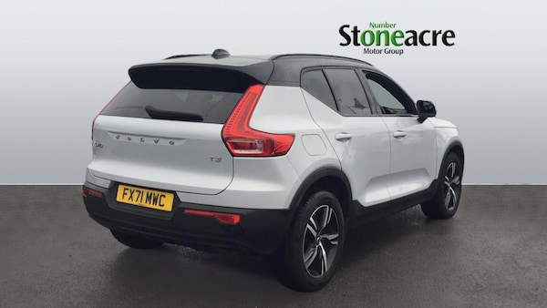 Used Volvo XC40 2021 for sale - 76227209: Photo 2