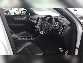 Used Volvo XC40 2021 for sale - 76227209: Photo 4