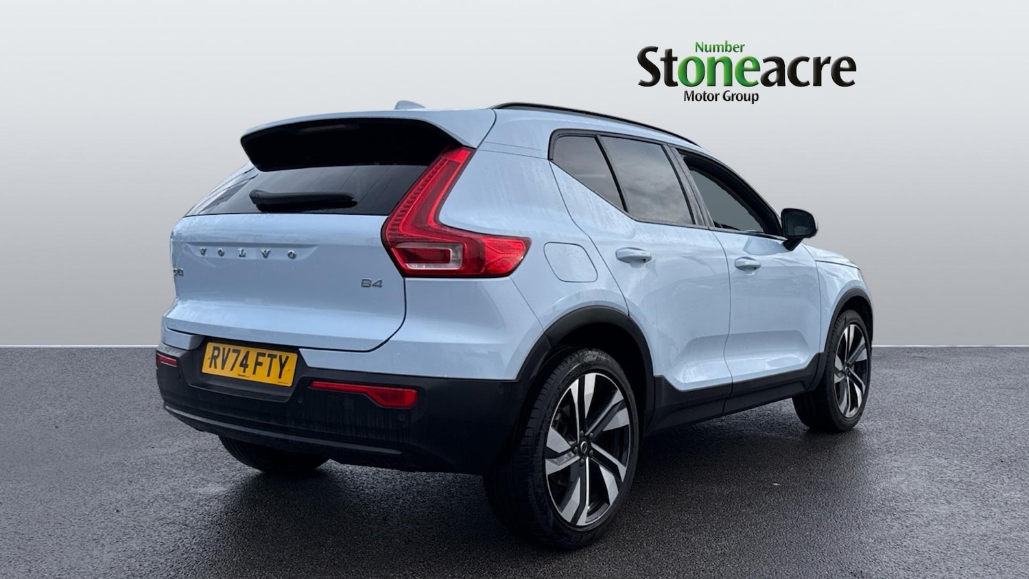 Used Volvo XC40 2025 for sale - 78071882: Photo 2