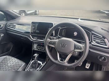 Used Volkswagen T-Roc 2024 for sale - 78492387: Photo