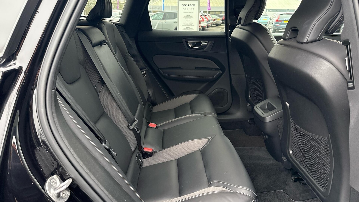 Used Volvo XC60 2022 for sale - 77574432: Photo 6