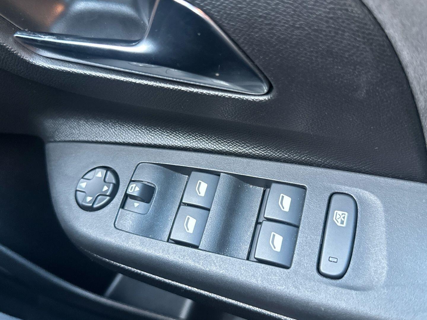 Used Vauxhall Corsa for sale - 77395834: Photo 10