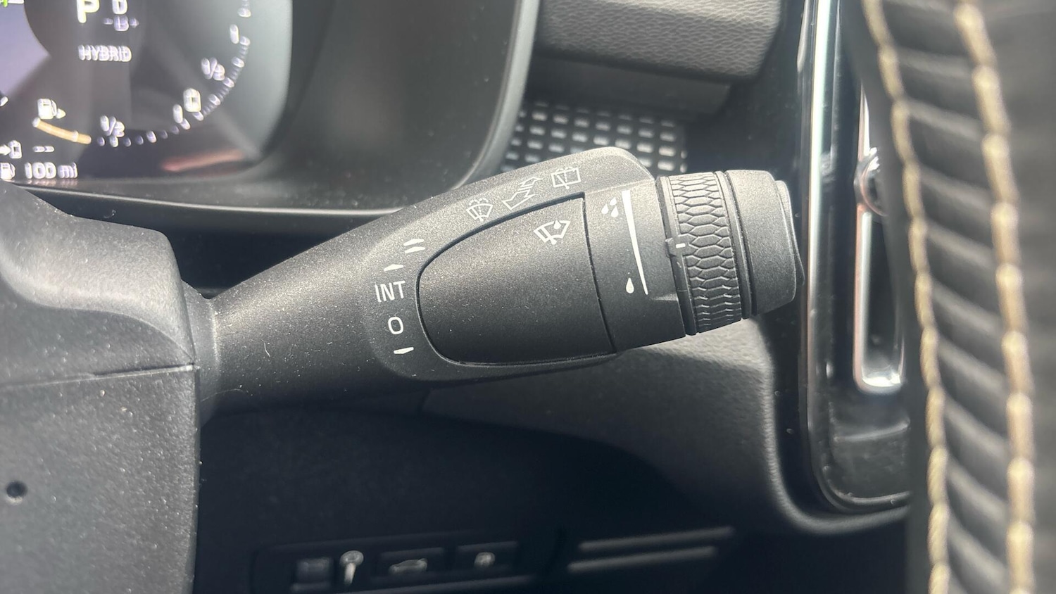 Used Volvo XC40 2020 for sale - 76527708: Photo 28