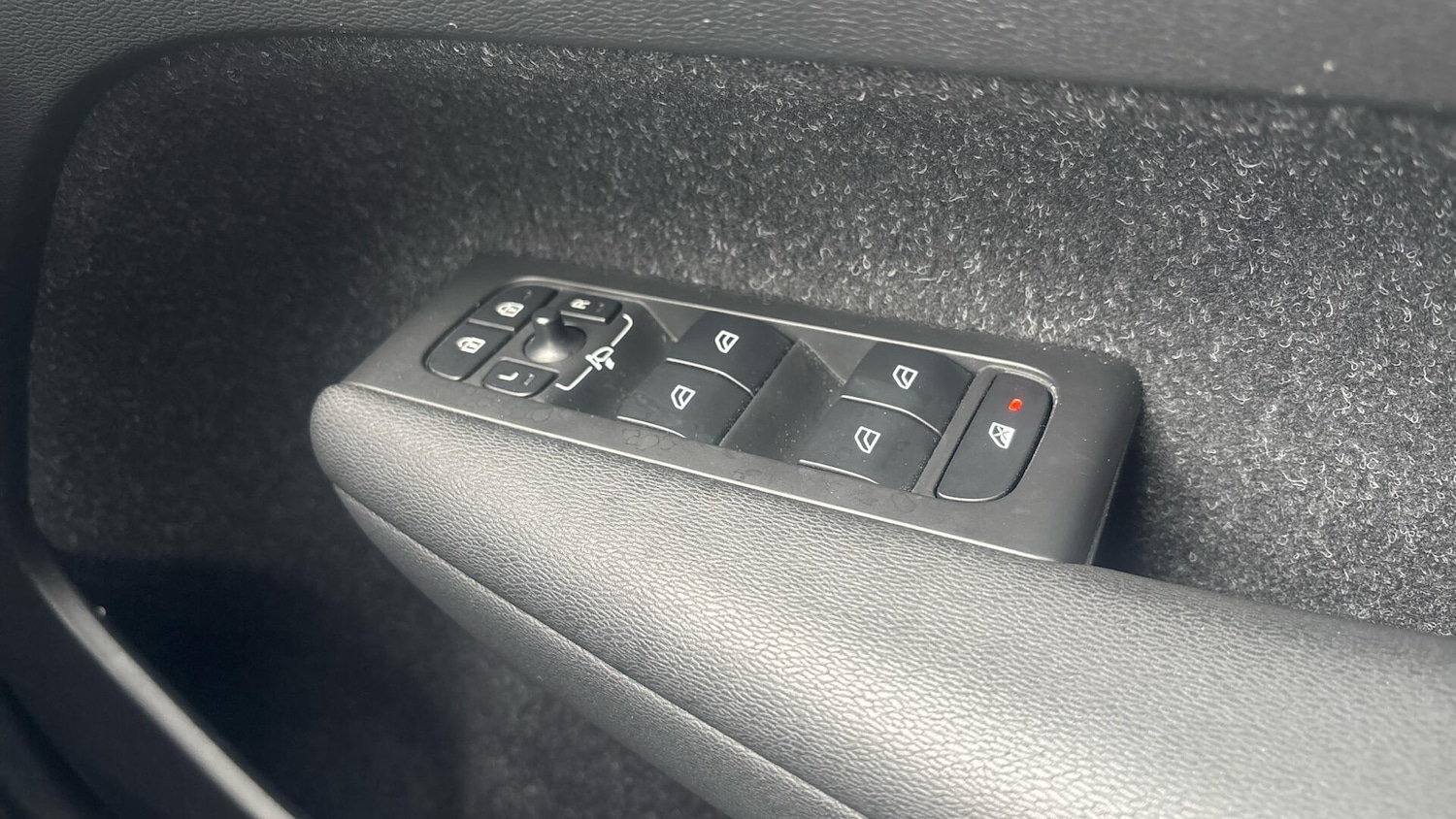 Used Volvo XC40 2020 for sale - 76527708: Photo 34