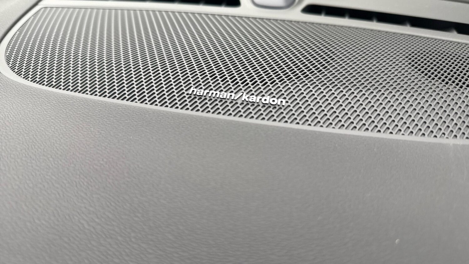 Used Volvo XC40 for sale - 77549937: Photo 30