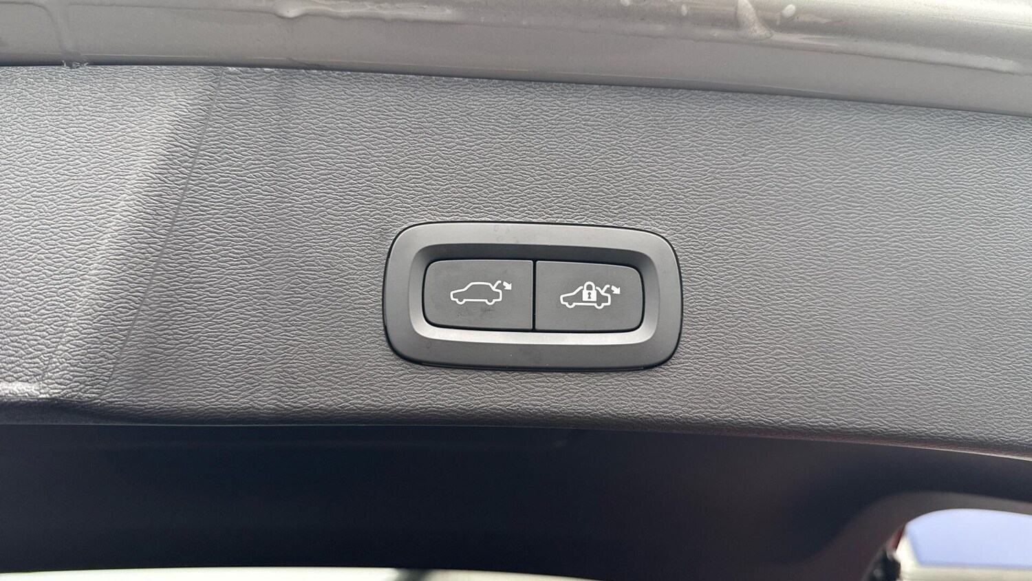 Used Volvo XC40 for sale - 77549937: Photo 39