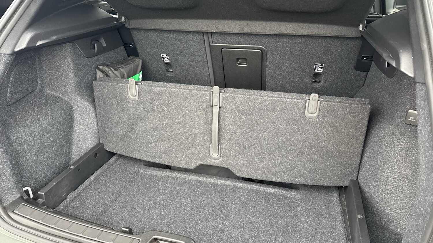 Used Volvo XC40 for sale - 77549937: Photo 40