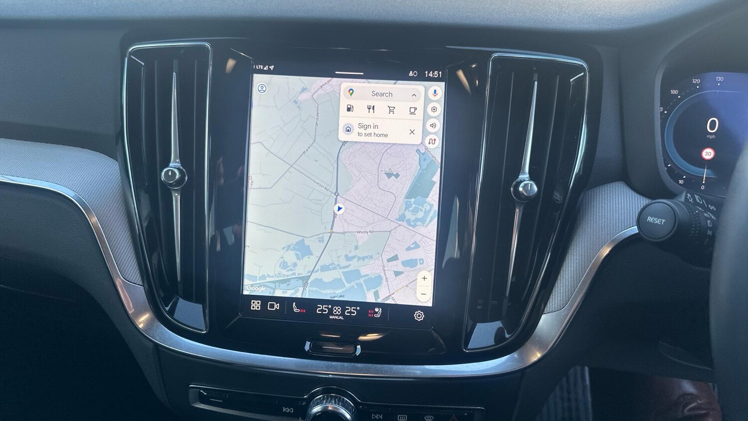 Used Volvo V60 2025 for sale - 77455093: Photo 12