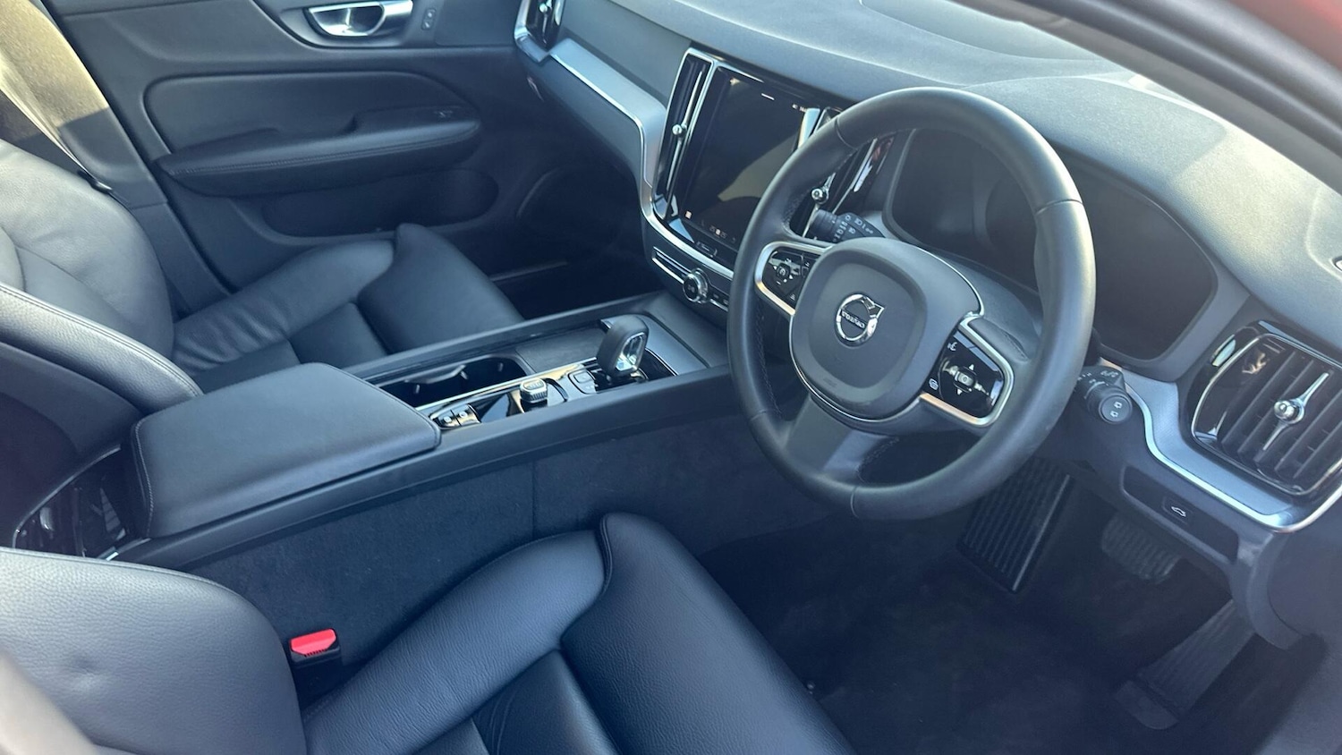 Used Volvo V60 2025 for sale - 77455093: Photo 4