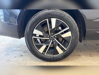 Used Volvo XC60 2025 for sale - 78462012: Photo