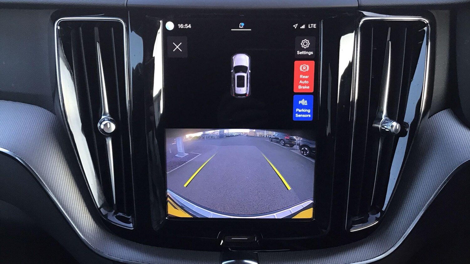 Used Volvo XC60 2022 for sale - 77957687: Photo 17